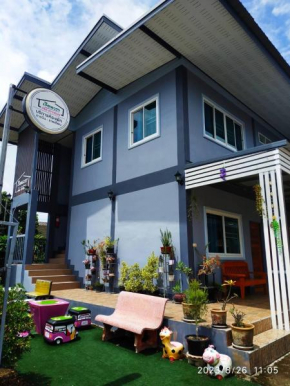เรือนวรา - Wara Guesthouse
